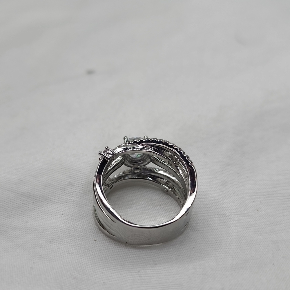 INFINITY DIAMOND RING🎄 - Picture 10 of 11